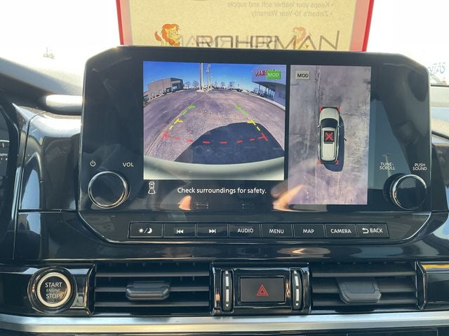 2024 Nissan Pathfinder SL