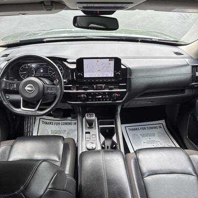 2022 Nissan Pathfinder SL