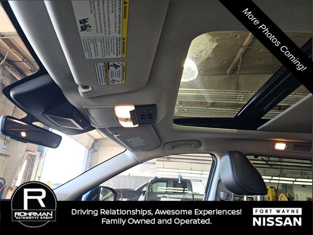 2024 Nissan Pathfinder SL