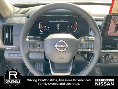 2026 Nissan Pathfinder SL