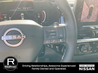 2026 Nissan Pathfinder SL