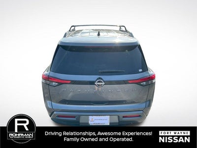 2026 Nissan Pathfinder SL