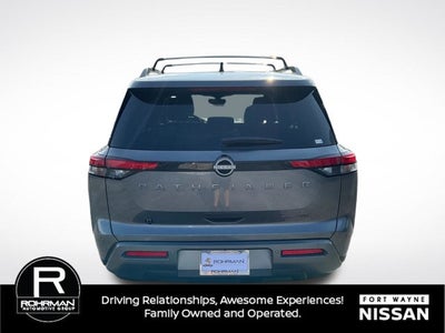 2026 Nissan Pathfinder SL