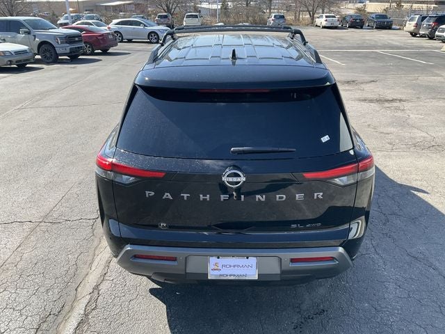 2026 Nissan Pathfinder SL