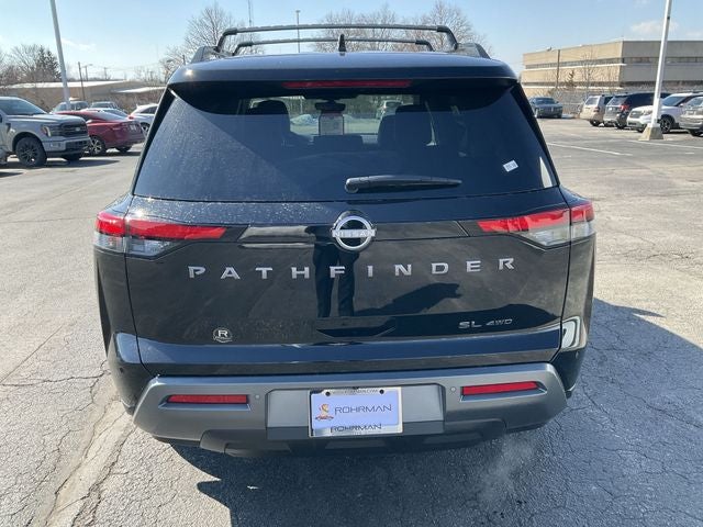 2026 Nissan Pathfinder SL