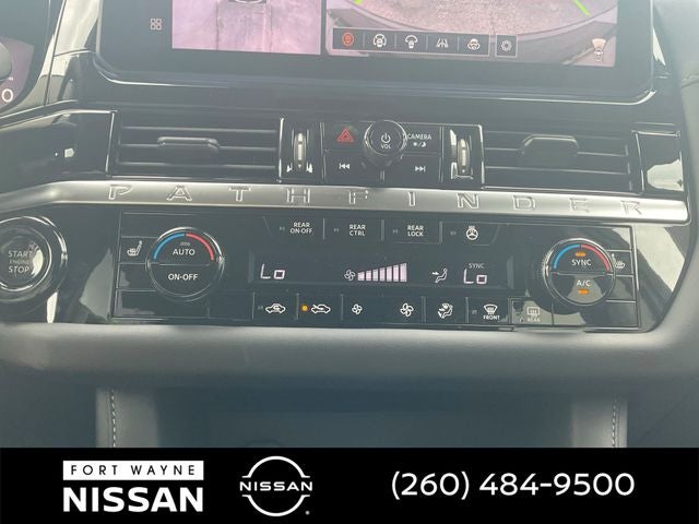 2026 Nissan Pathfinder SL