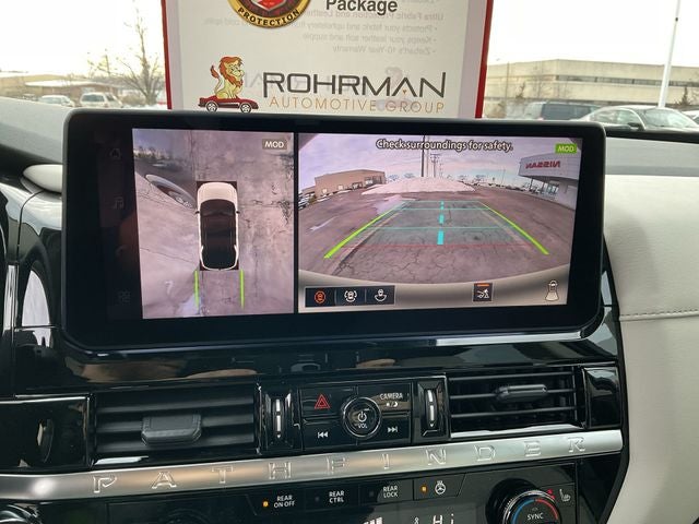 2026 Nissan Pathfinder SL