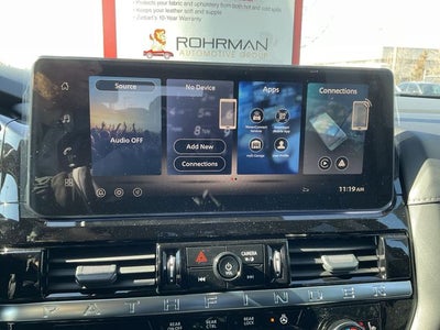 2026 Nissan Pathfinder SL