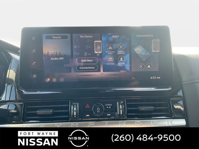 2026 Nissan Pathfinder SL