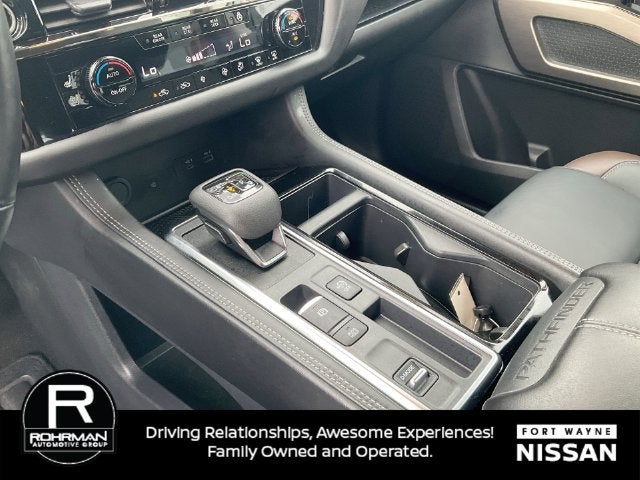 2023 Nissan Pathfinder Platinum