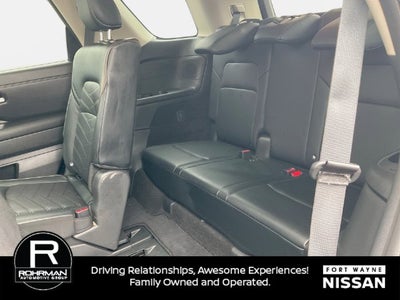 2023 Nissan Pathfinder Platinum