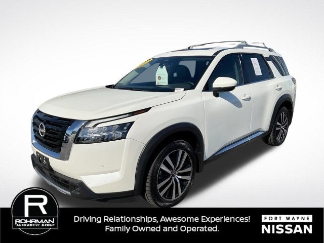 2023 Nissan Pathfinder Platinum