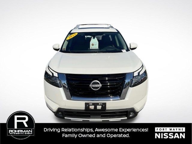 2023 Nissan Pathfinder Platinum