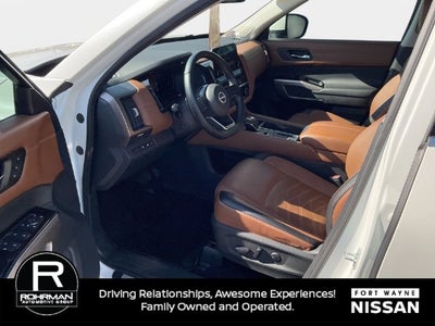2023 Nissan Pathfinder Platinum