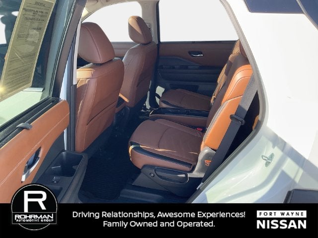 2023 Nissan Pathfinder Platinum