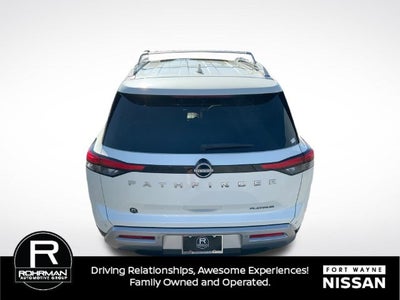 2023 Nissan Pathfinder Platinum