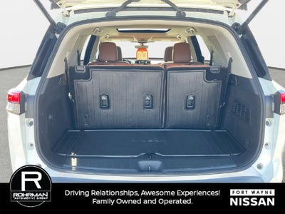 2023 Nissan Pathfinder Platinum