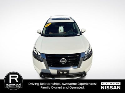 2023 Nissan Pathfinder Platinum
