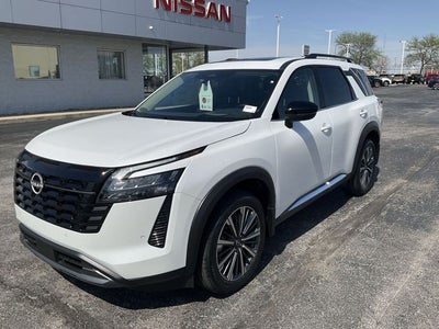 2026 Nissan Pathfinder Platinum