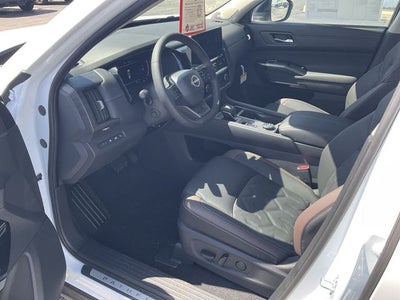 2026 Nissan Pathfinder Platinum