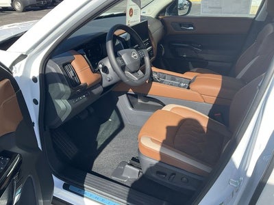 2026 Nissan Pathfinder Platinum