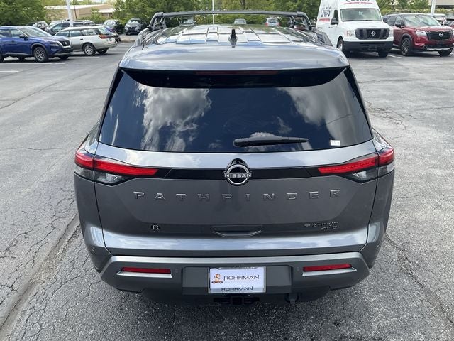 2026 Nissan Pathfinder Platinum