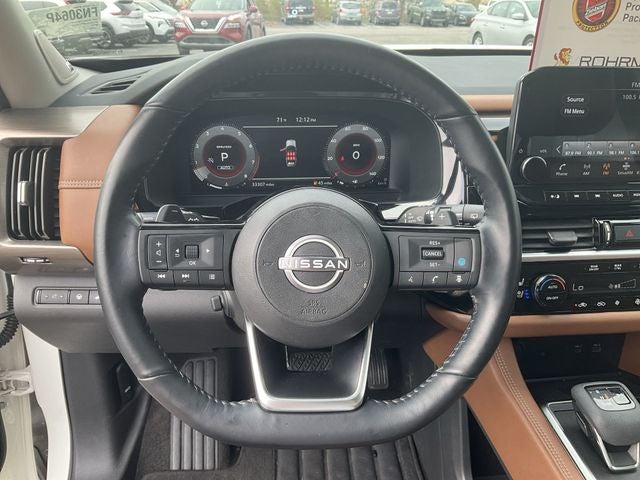 2023 Nissan Pathfinder Platinum