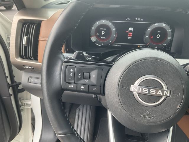 2023 Nissan Pathfinder Platinum