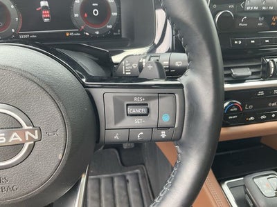 2023 Nissan Pathfinder Platinum