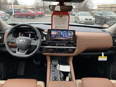 2026 Nissan Pathfinder Platinum