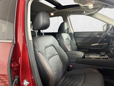 2024 Nissan Pathfinder Platinum