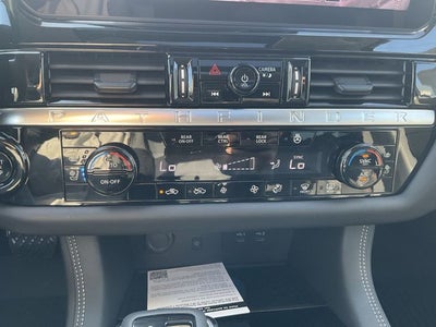 2026 Nissan Pathfinder Platinum