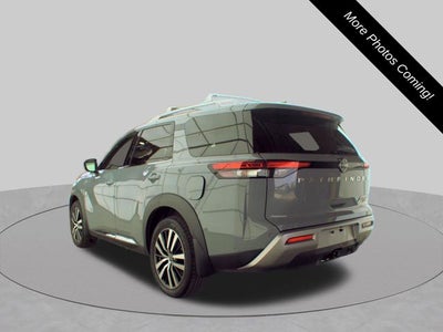 2023 Nissan Pathfinder Platinum