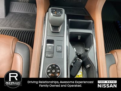 2023 Nissan Pathfinder Platinum