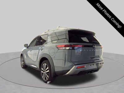 2023 Nissan Pathfinder Platinum