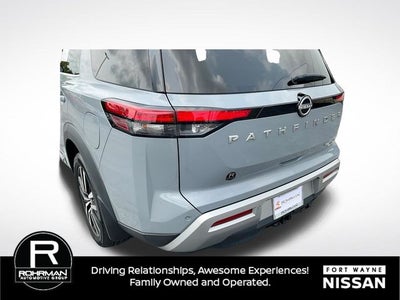 2023 Nissan Pathfinder Platinum