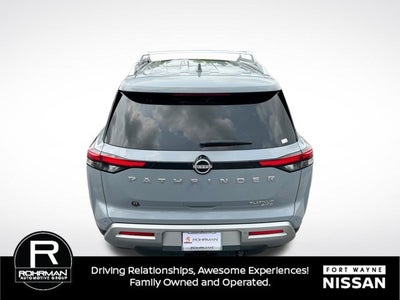 2023 Nissan Pathfinder Platinum