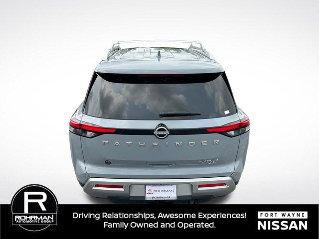 2023 Nissan Pathfinder Platinum