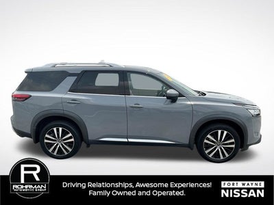 2023 Nissan Pathfinder Platinum