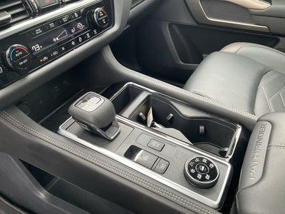 2023 Nissan Pathfinder Platinum