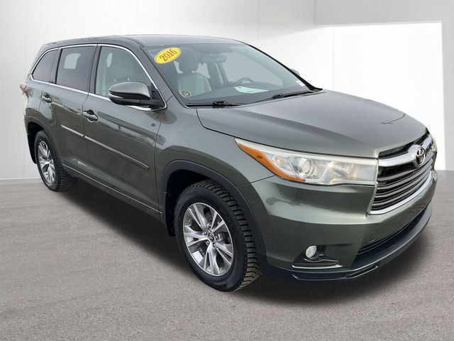 2016 Toyota Highlander LE V6