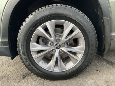 2016 Toyota Highlander LE V6