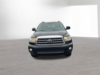2017 Toyota Sequoia SR5 5.7L