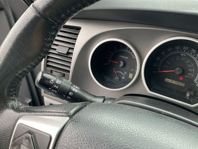 2017 Toyota Sequoia SR5 5.7L