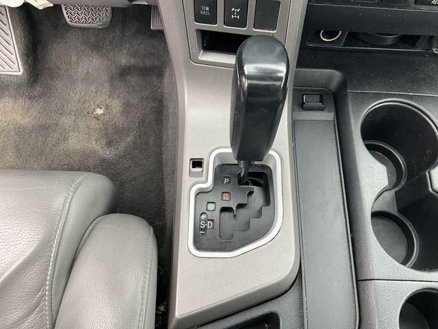 2017 Toyota Sequoia SR5 5.7L