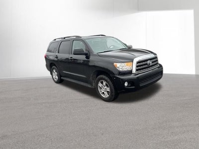 2017 Toyota Sequoia SR5 5.7L