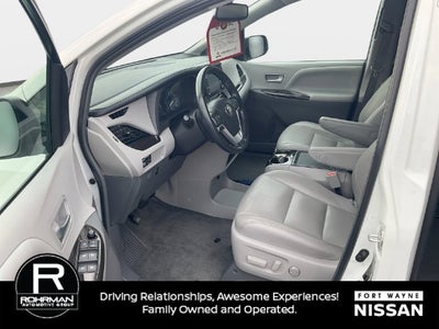 2018 Toyota Sienna XLE 8 Passenger