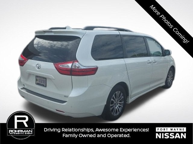 2018 Toyota Sienna XLE 8 Passenger