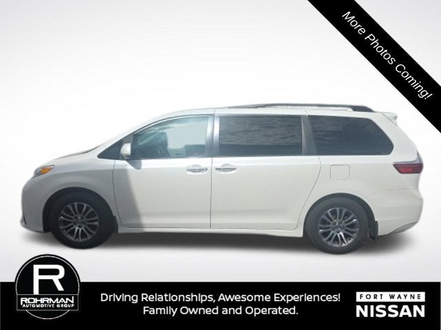 2018 Toyota Sienna XLE 8 Passenger