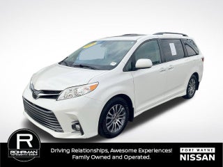 2018 Toyota Sienna XLE 8 Passenger
